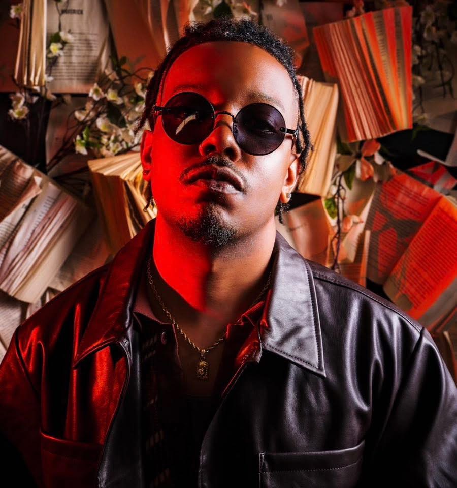 LuvsongLan background portrait